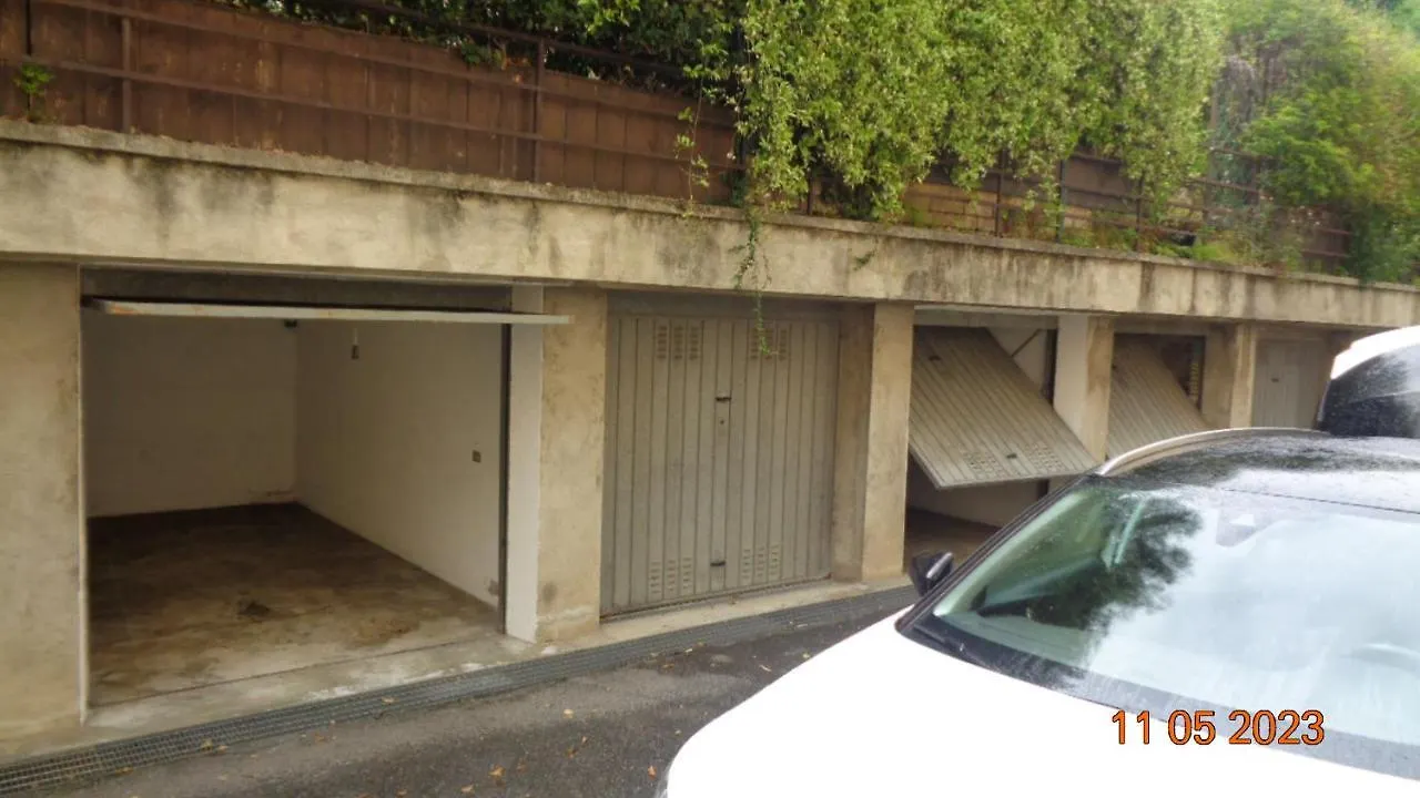 Gasthof Affittacamere The Door In The Room And Parking Space Garlate Italien